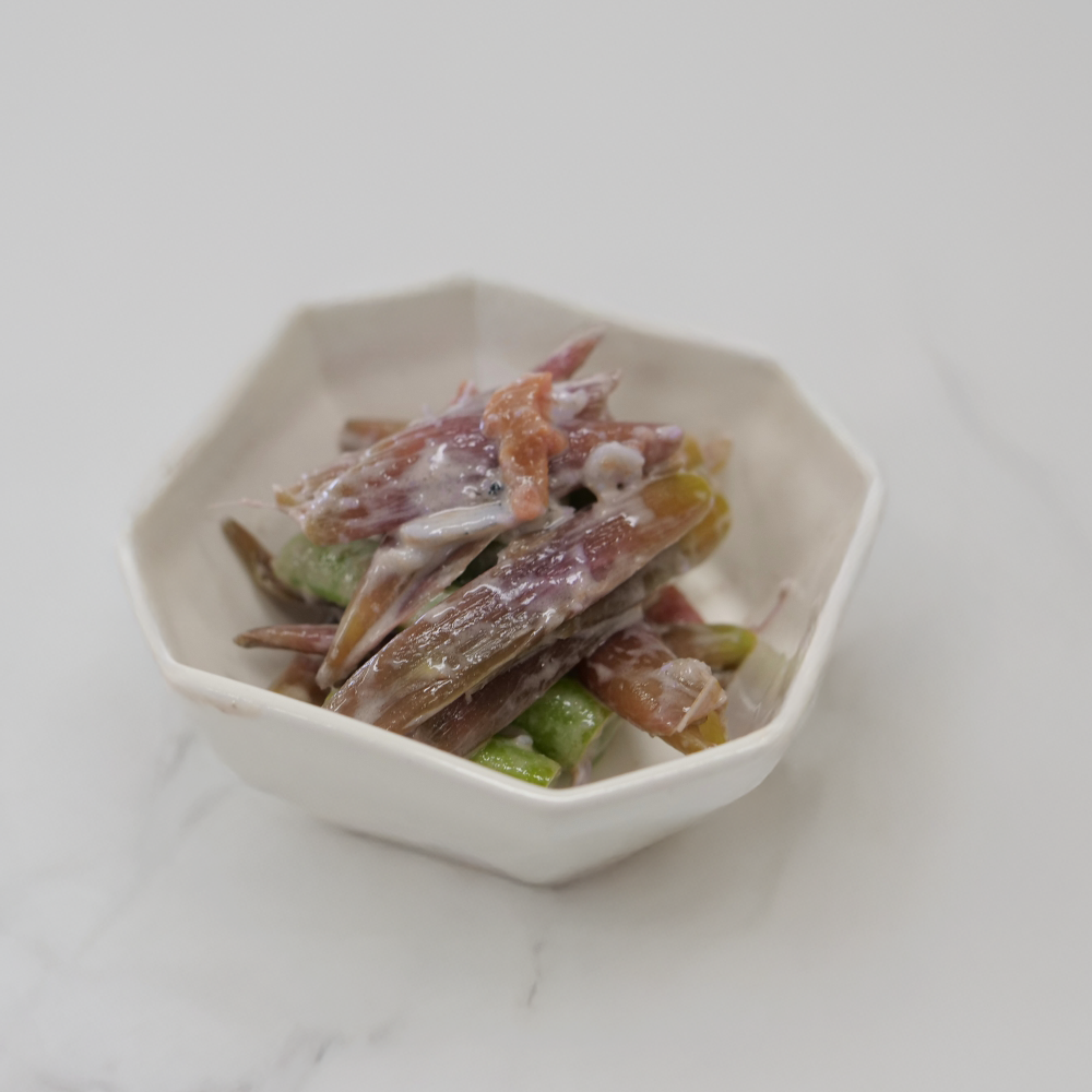 みょうがの茎の梅マヨ和え