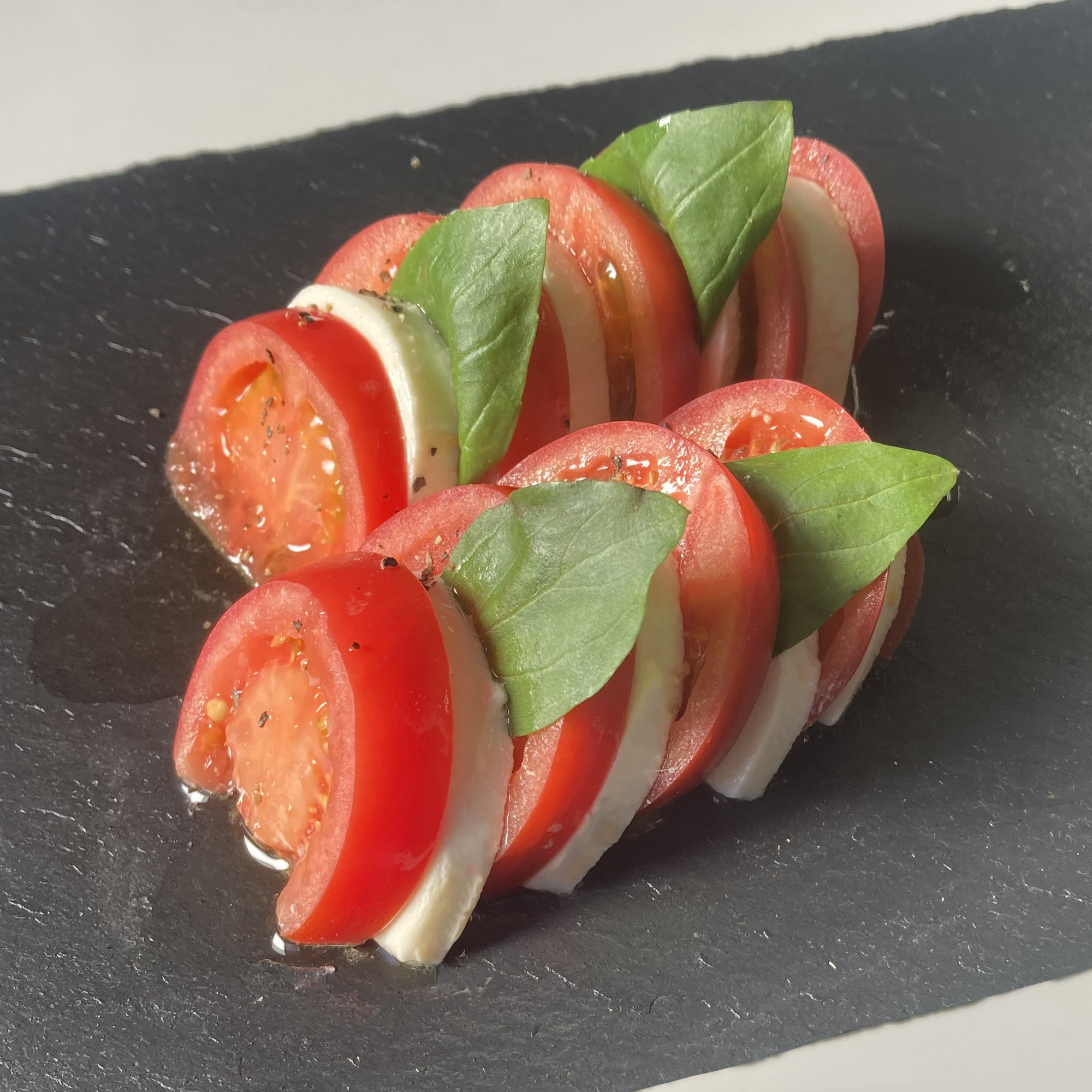 まほろばとまとのカプレーゼ